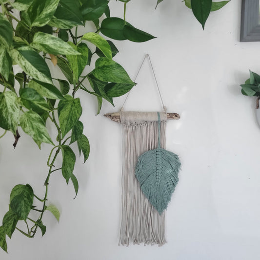 Driftwood Leaf Serenity